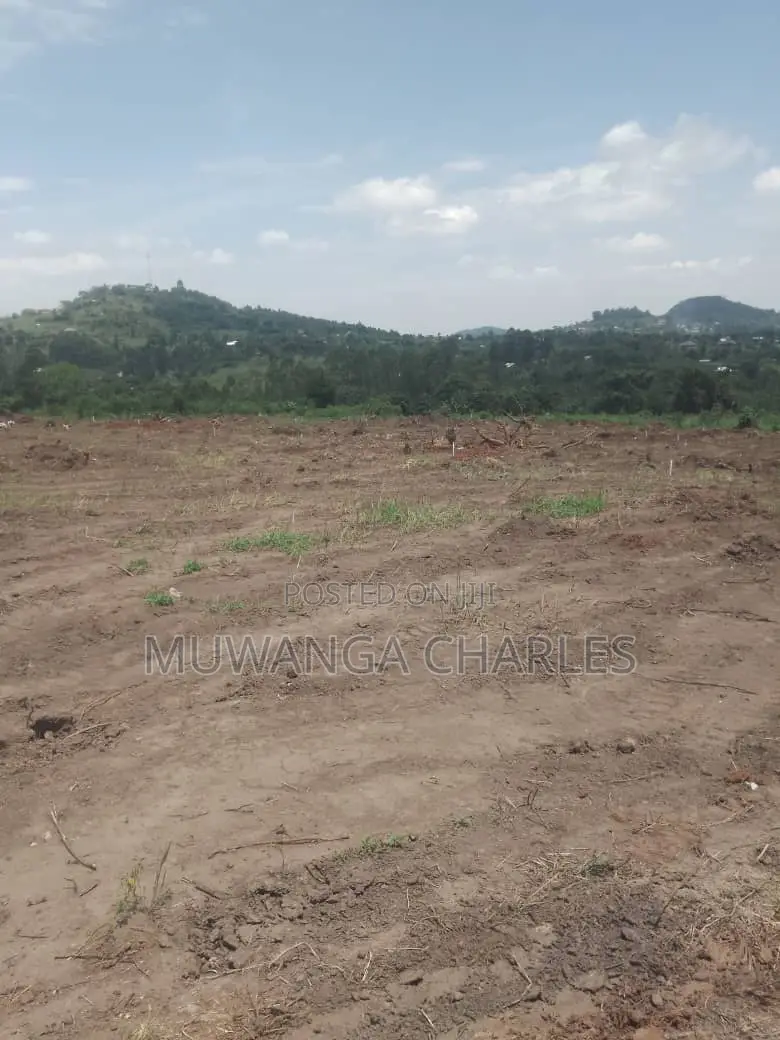 Plot's for Sale in Kiwenda