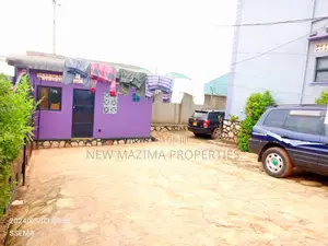 8bdrm Block of Flats in Buloba, Division A for sale