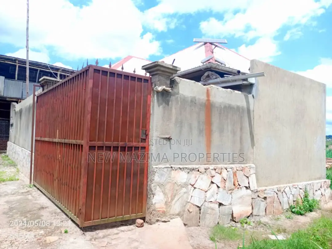 2bdrm House in Bulenga, Division A for sale