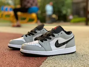 Air Jordan 1 Low Cut Premium Unsex Original Jordan Sneakers