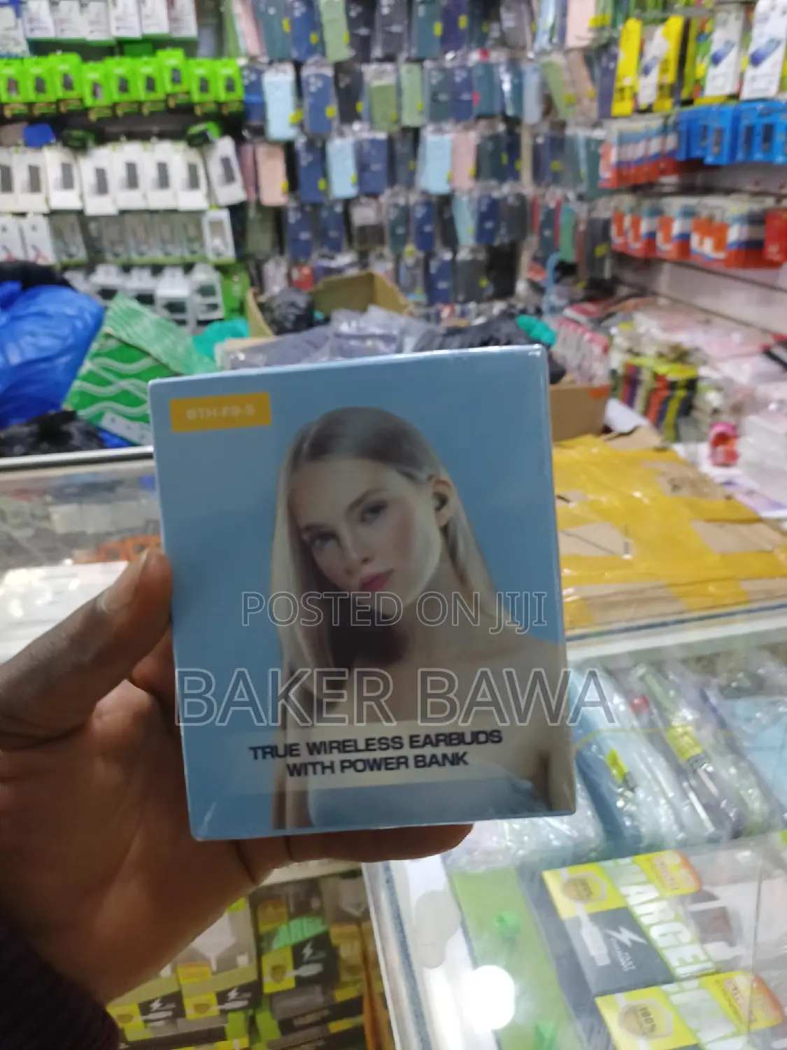 True Wireless Earbuds With Power Bank