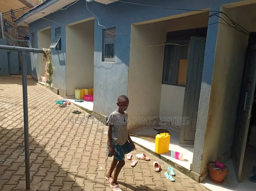 4bdrm House in Nansana Kabumbi, Division A for sale