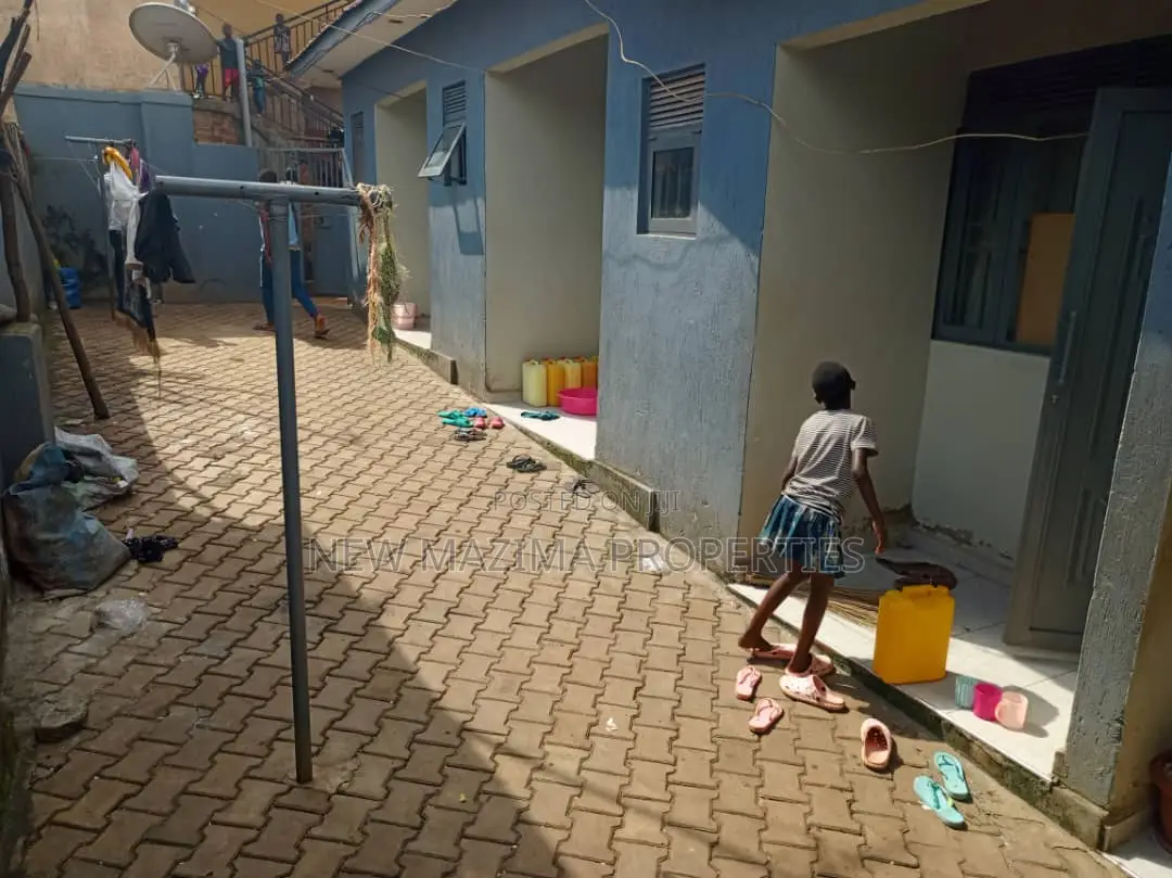 4bdrm House in Nansana Kabumbi, Division A for sale