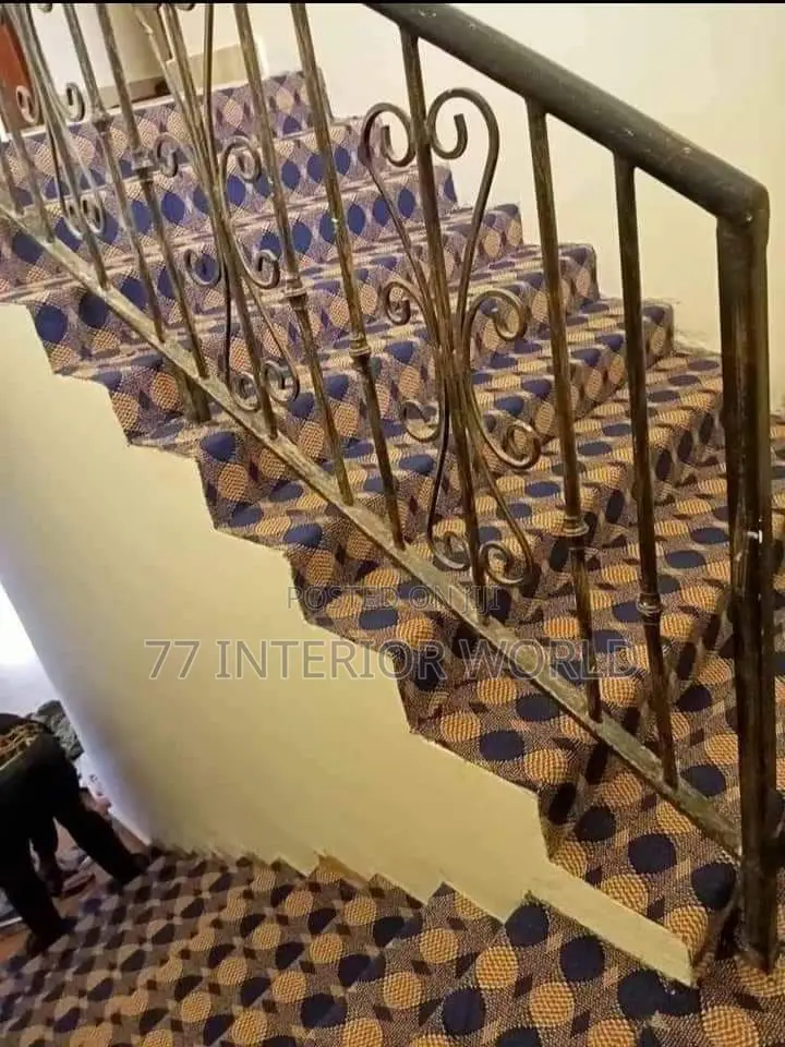 Checked Wall to Wall Carpets/ Woolen Carpets