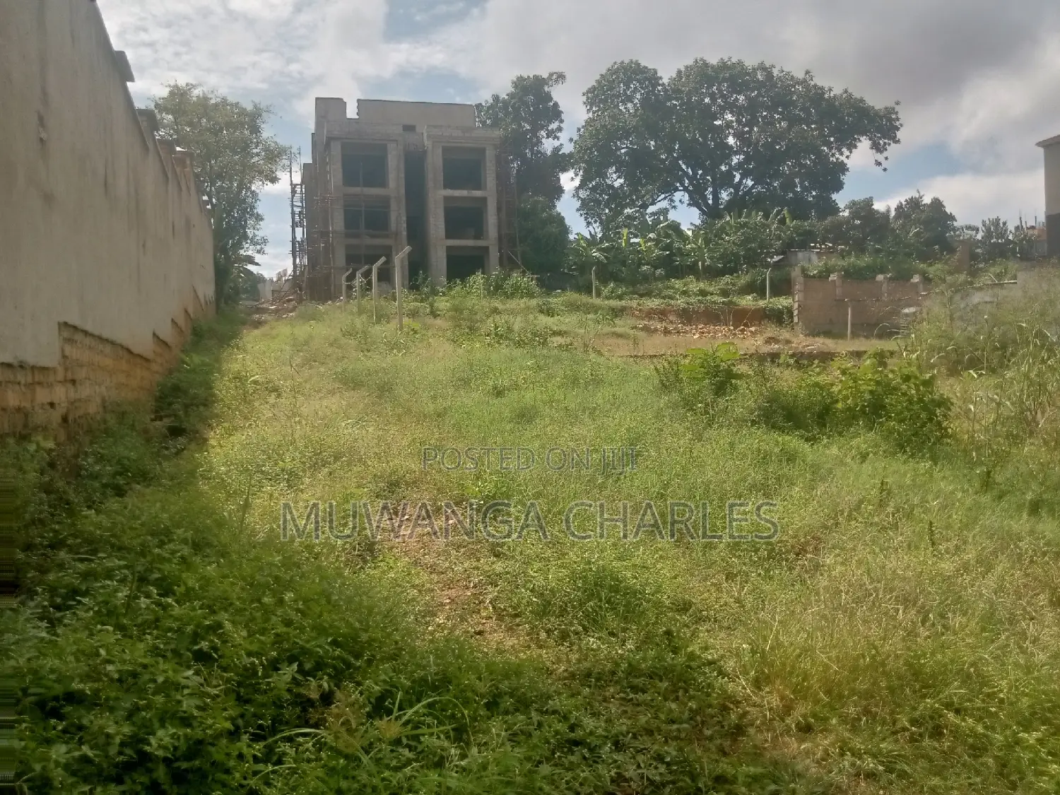 100by50ft Plot for Sale in Kira Shimon