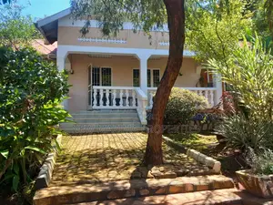 Furnished 3bdrm Bungalow in Konge Buziga, Division A for rent