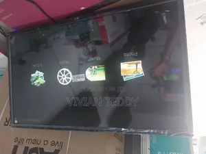 LG Tv Flat Screen 32"