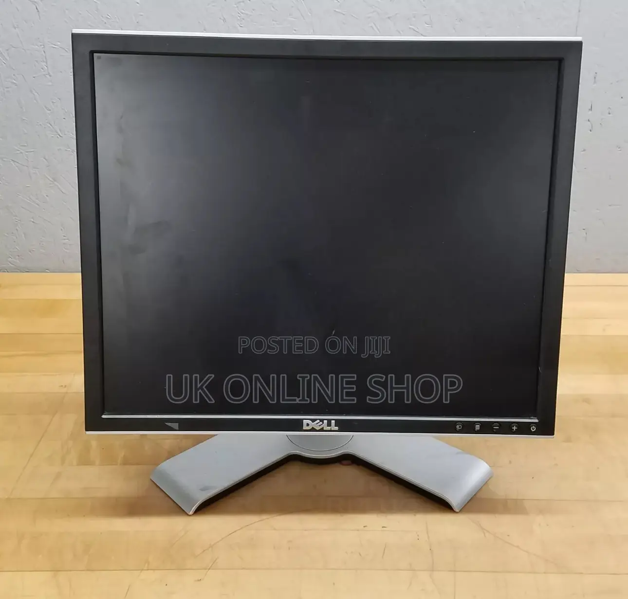 Dell Desktop Monitor, 19" Screen, VGA, DVI - USED