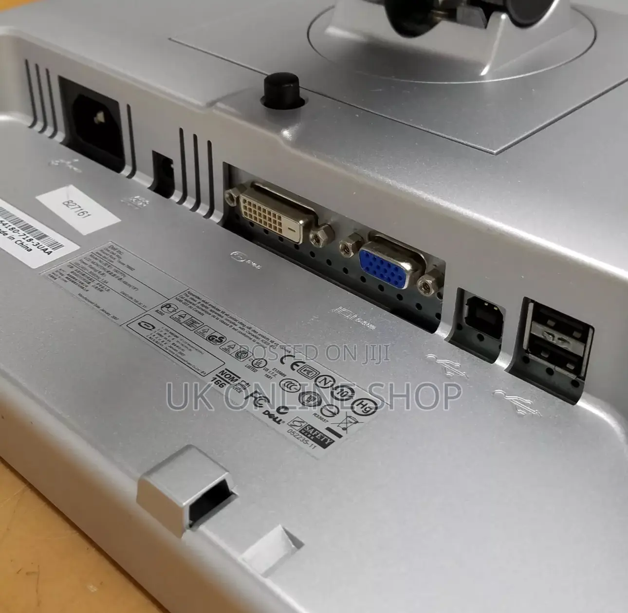 Dell Desktop Monitor, 19" Screen, VGA, DVI - USED