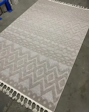 Photo - 2x3m Rug Available