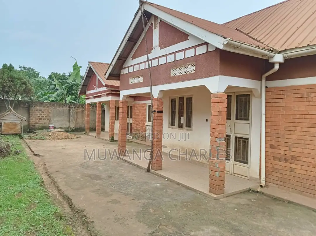 2bdrm Bungalow in Fs Properties Ltd, Goma for sale