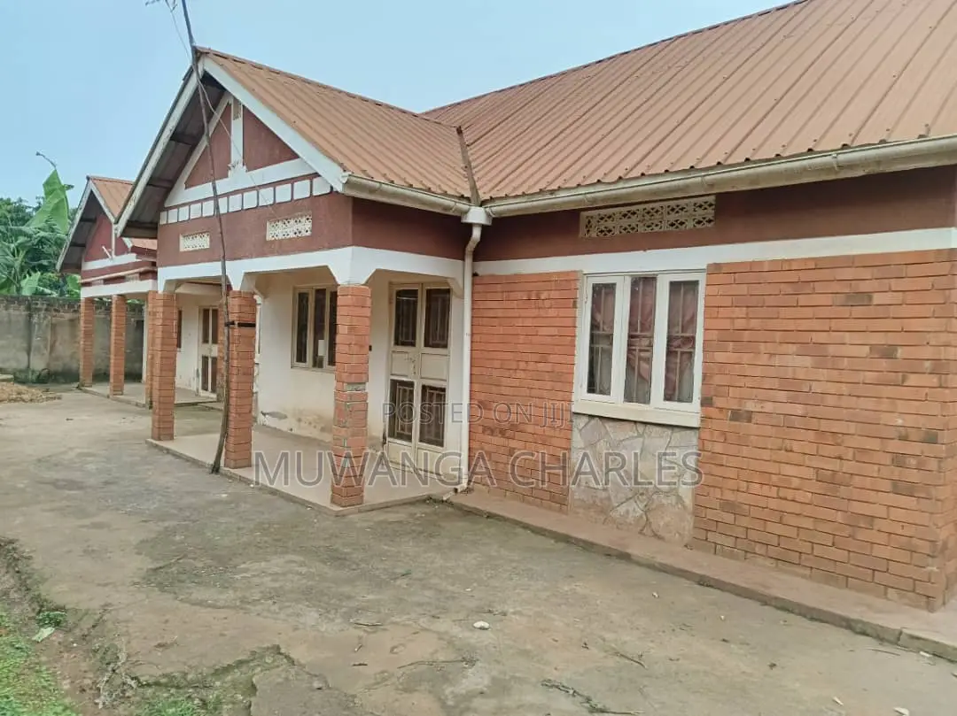 2bdrm Bungalow in Fs Properties Ltd, Goma for sale