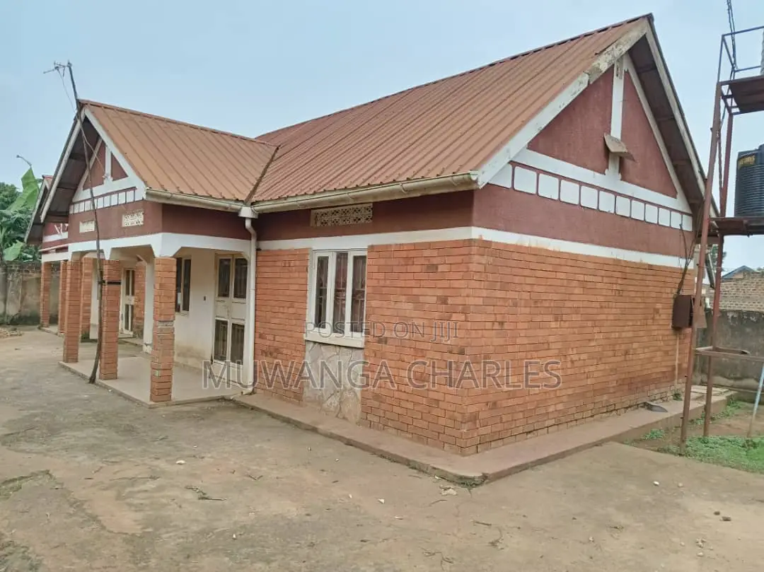 2bdrm Bungalow in Fs Properties Ltd, Goma for sale