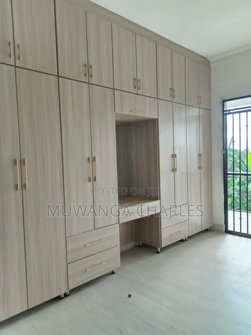 5bdrm Duplex in Fs Properties Ltd, Kira for sale