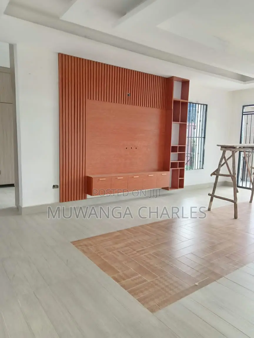 5bdrm Duplex in Fs Properties Ltd, Kira for sale