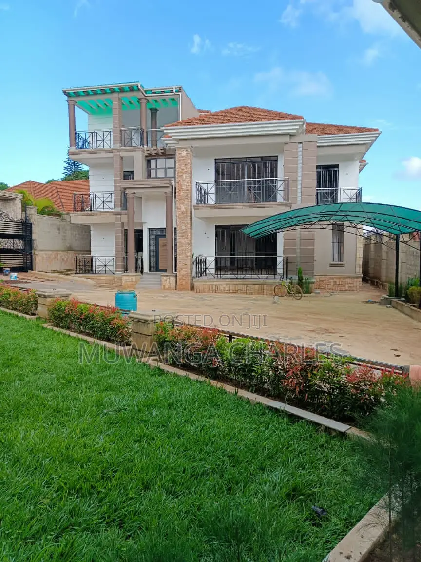 5bdrm Duplex in Fs Properties Ltd, Kira for sale