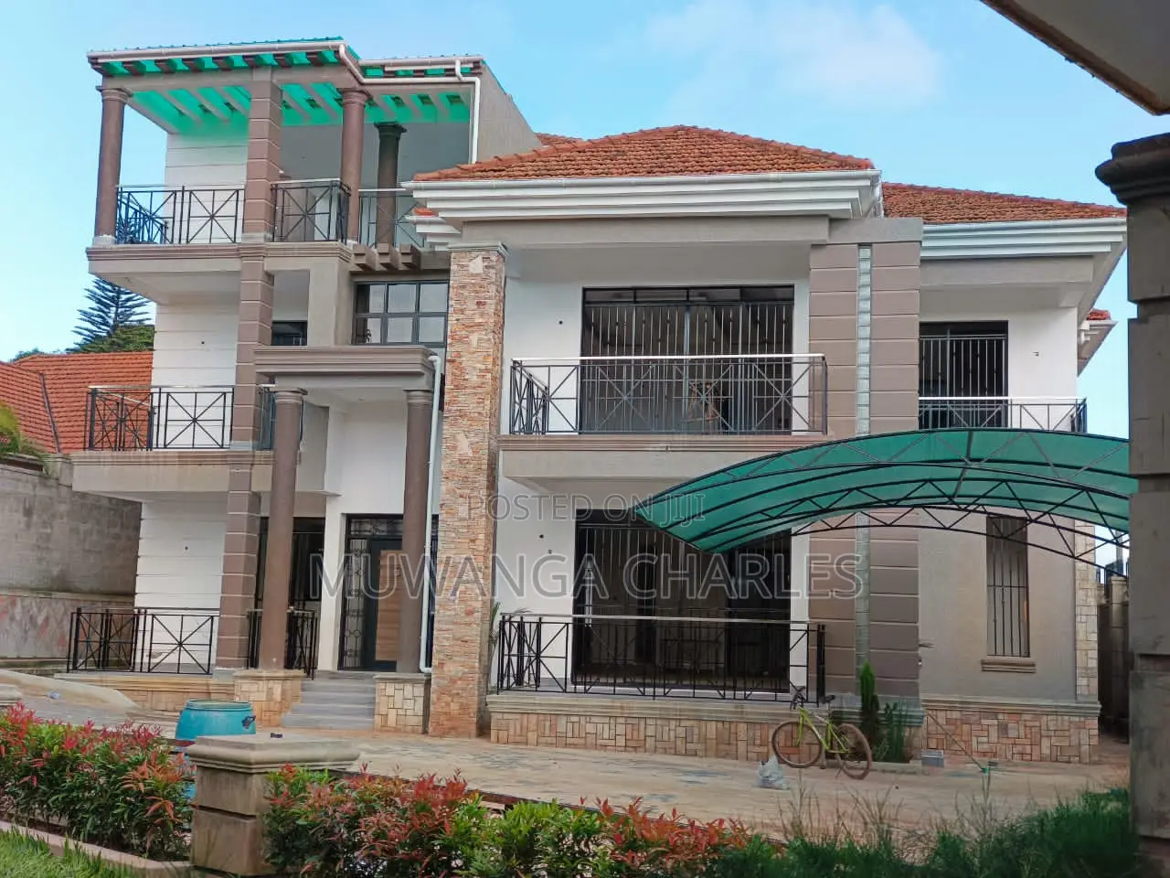 5bdrm Duplex in Fs Properties Ltd, Kira for sale