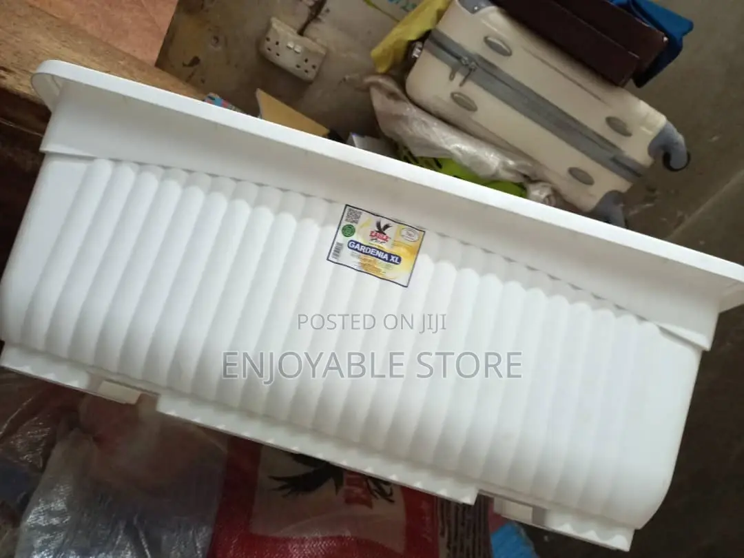 Plastic Flower Pots