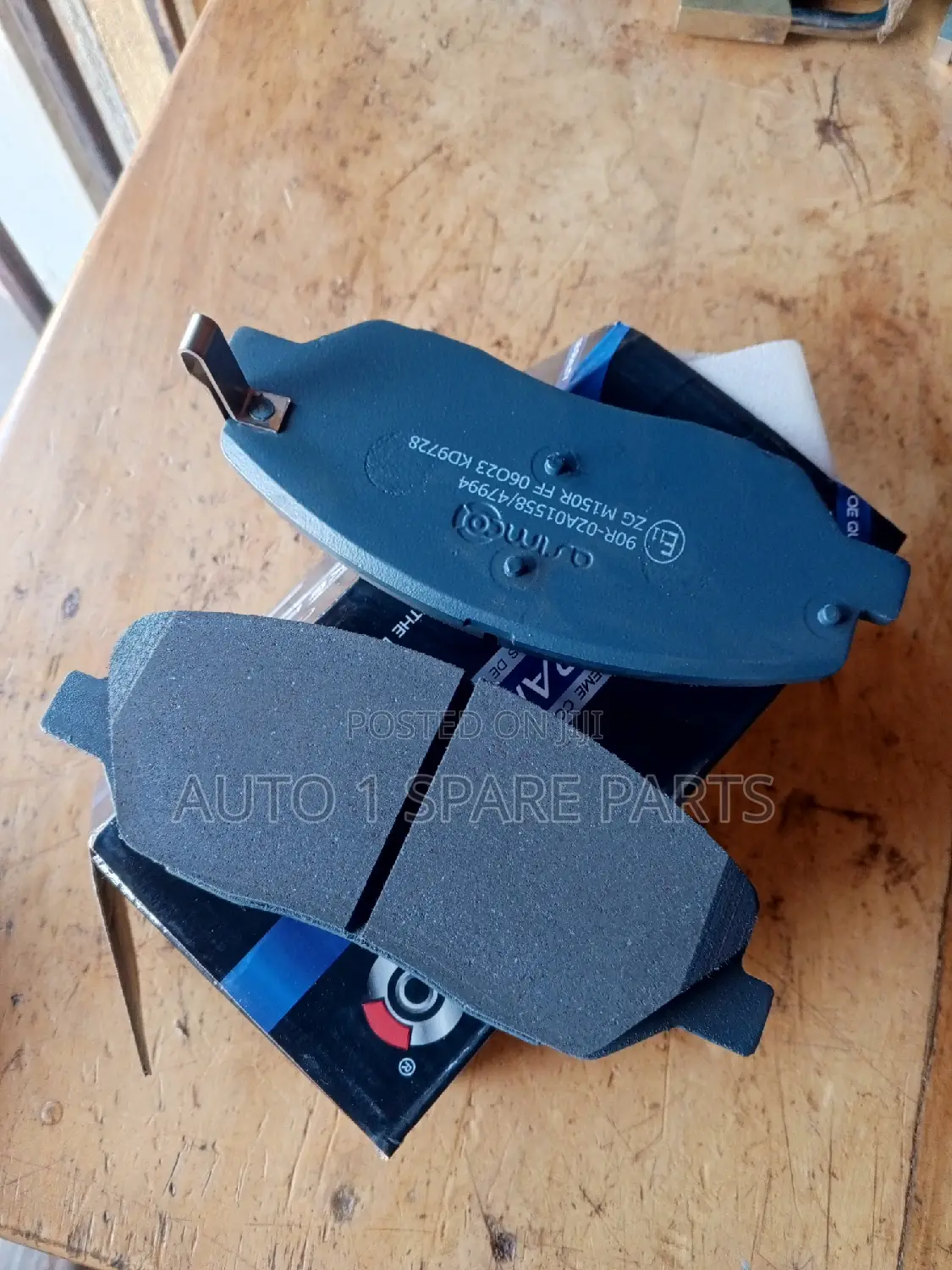 Front Brake Pads for Hyundai Santa