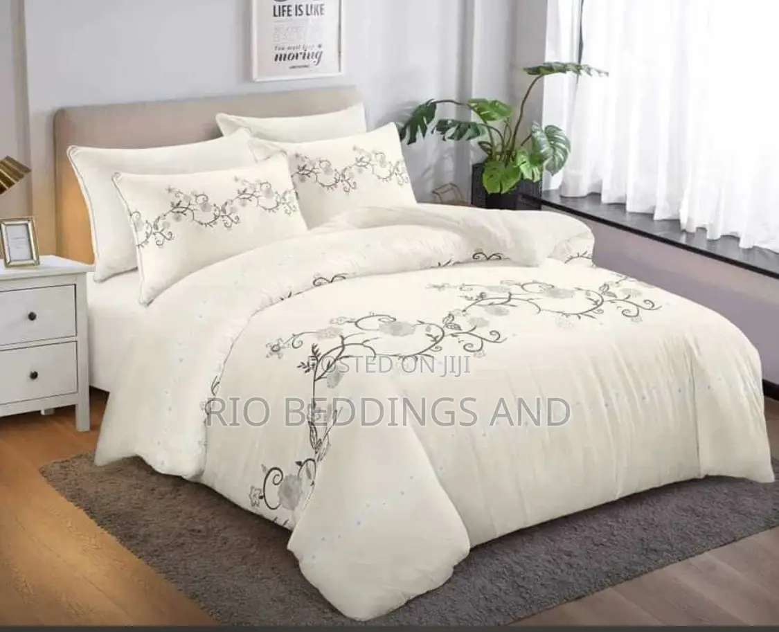 7x7 Duvet Cover With 4pcs