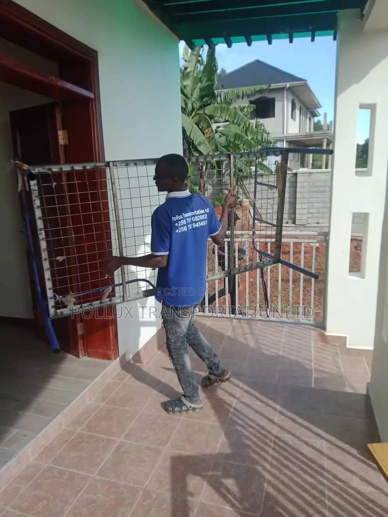 Home Movers 001
