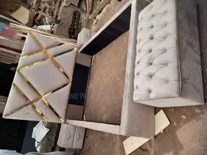 5x6 Bed With Ottoman and Drawers Units