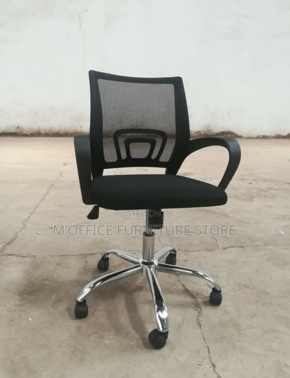 Rotating Mesh Back Chair
