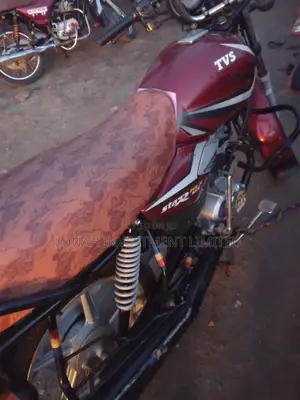 TVS HLX 125 2023 Red
