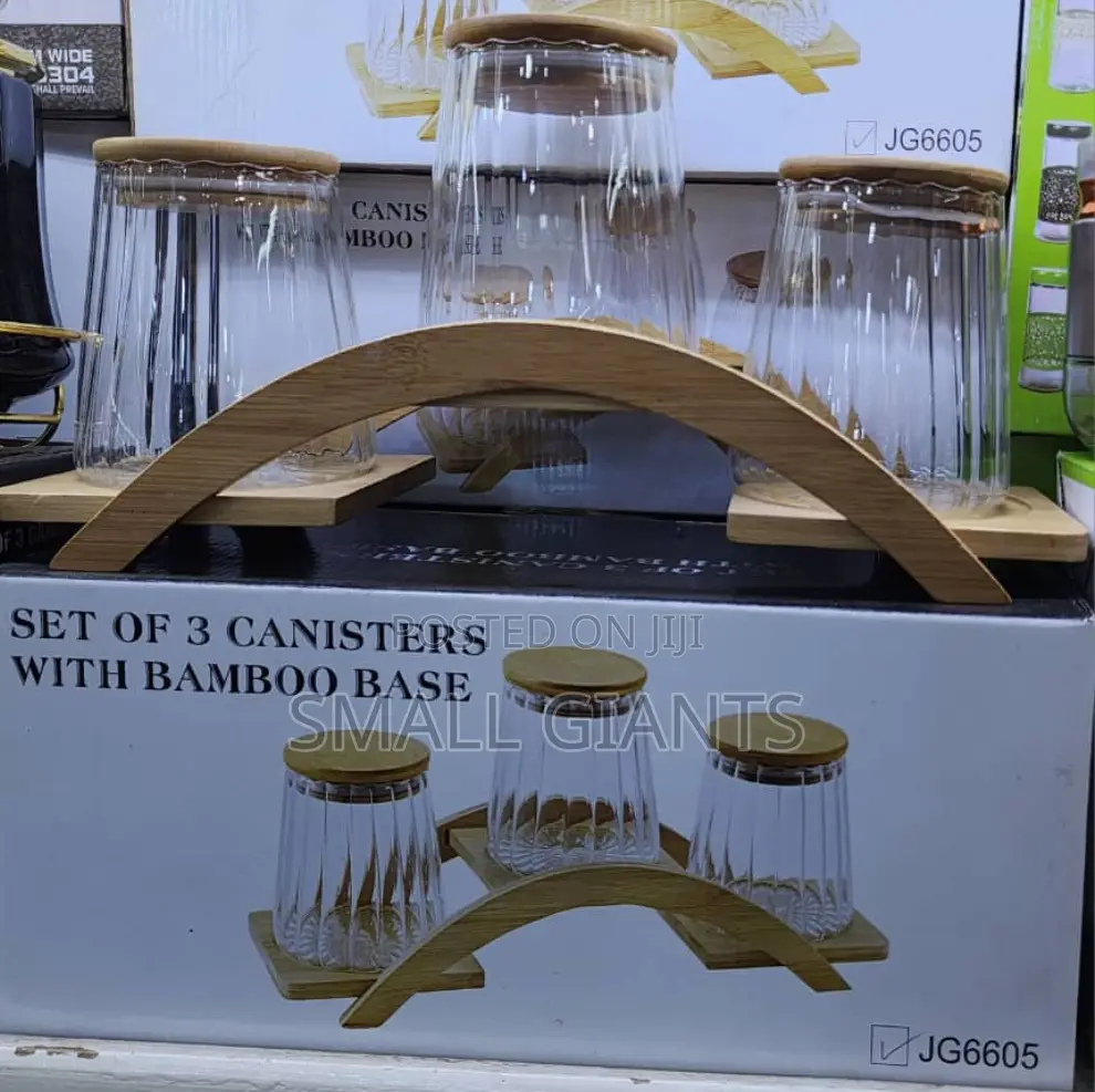 Set of 3 Spice Jars With Wooden Lids and Stand