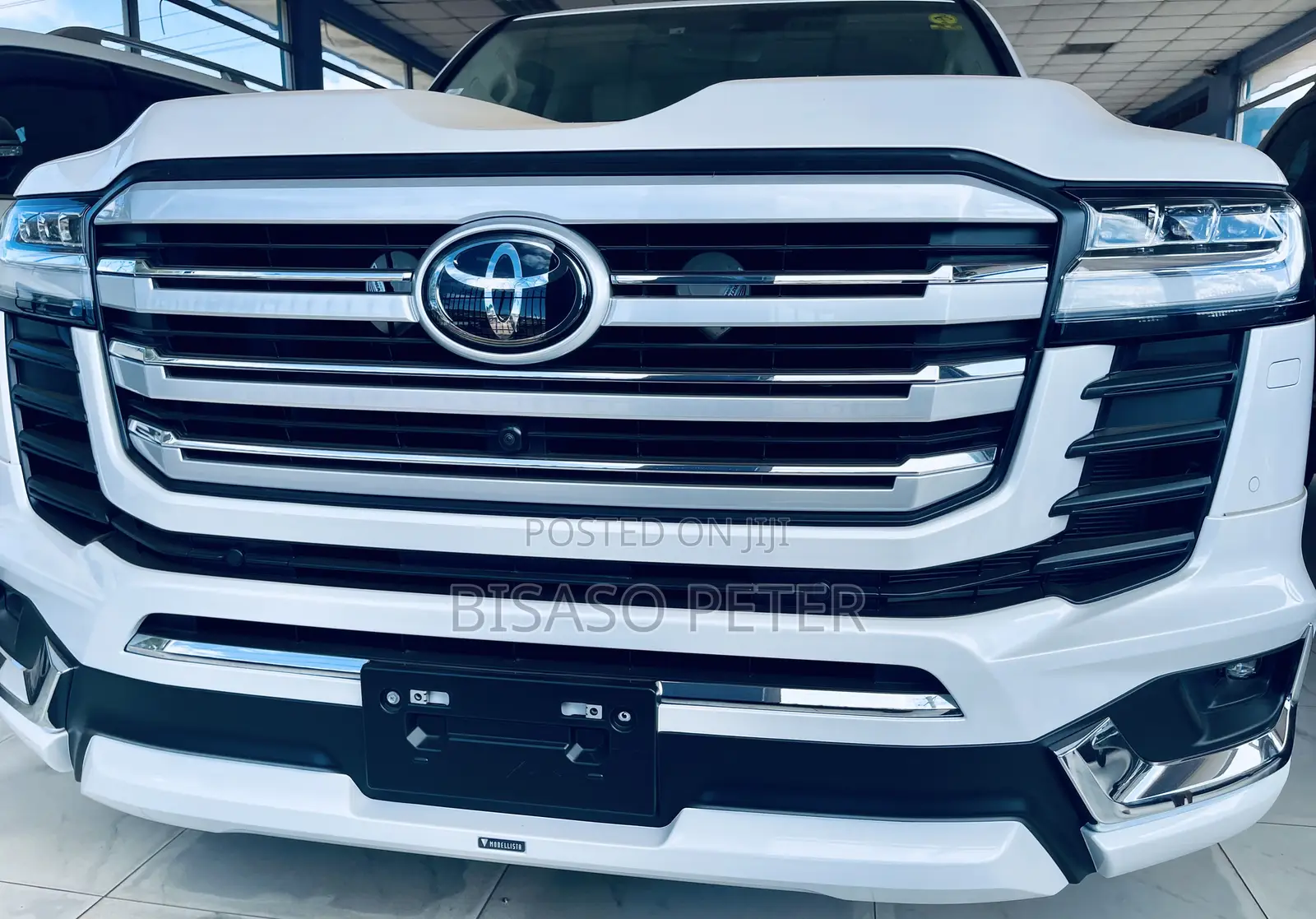Toyota Land Cruiser J300 4.0 2022 White