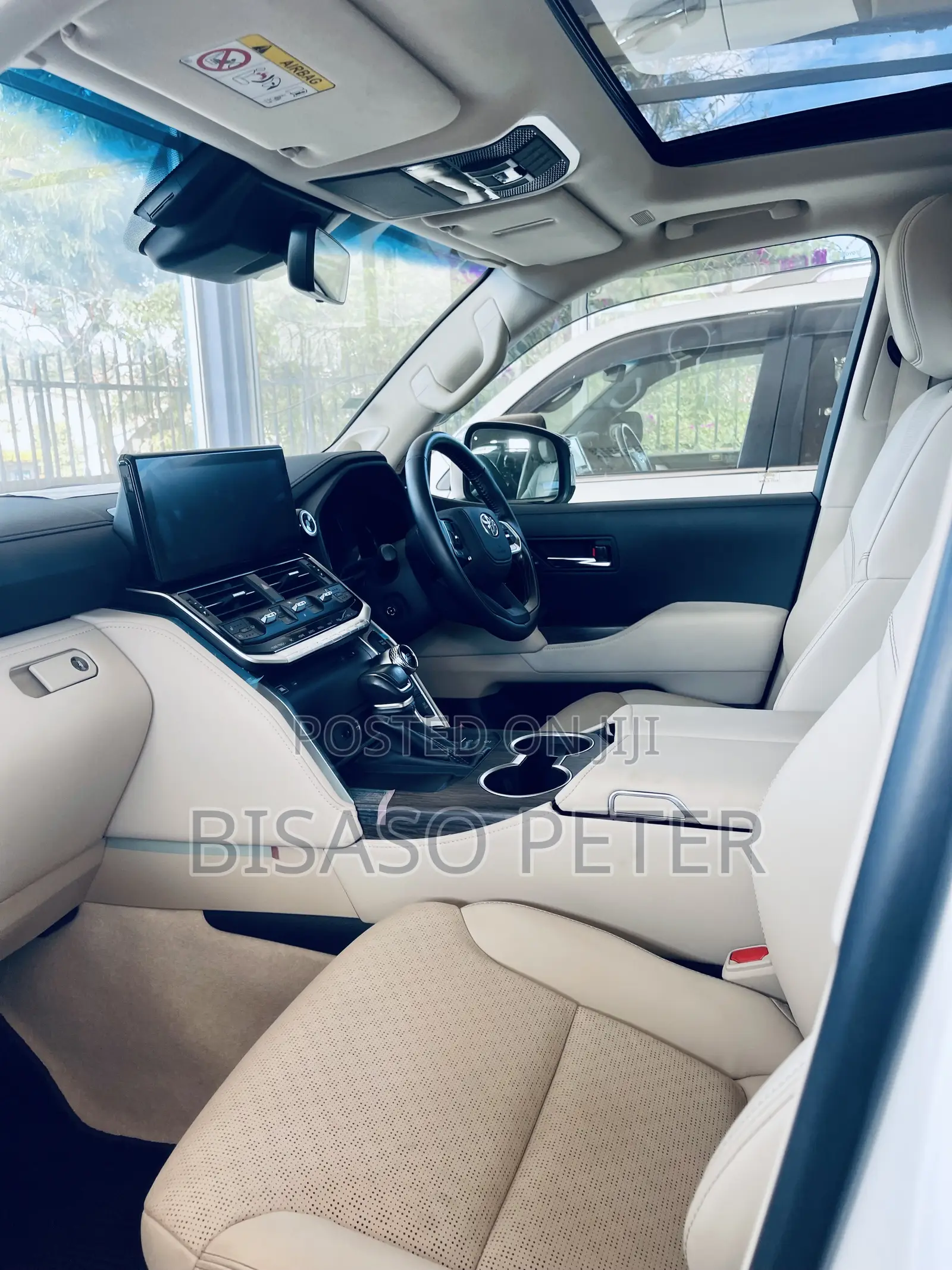 Toyota Land Cruiser J300 4.0 2022 White
