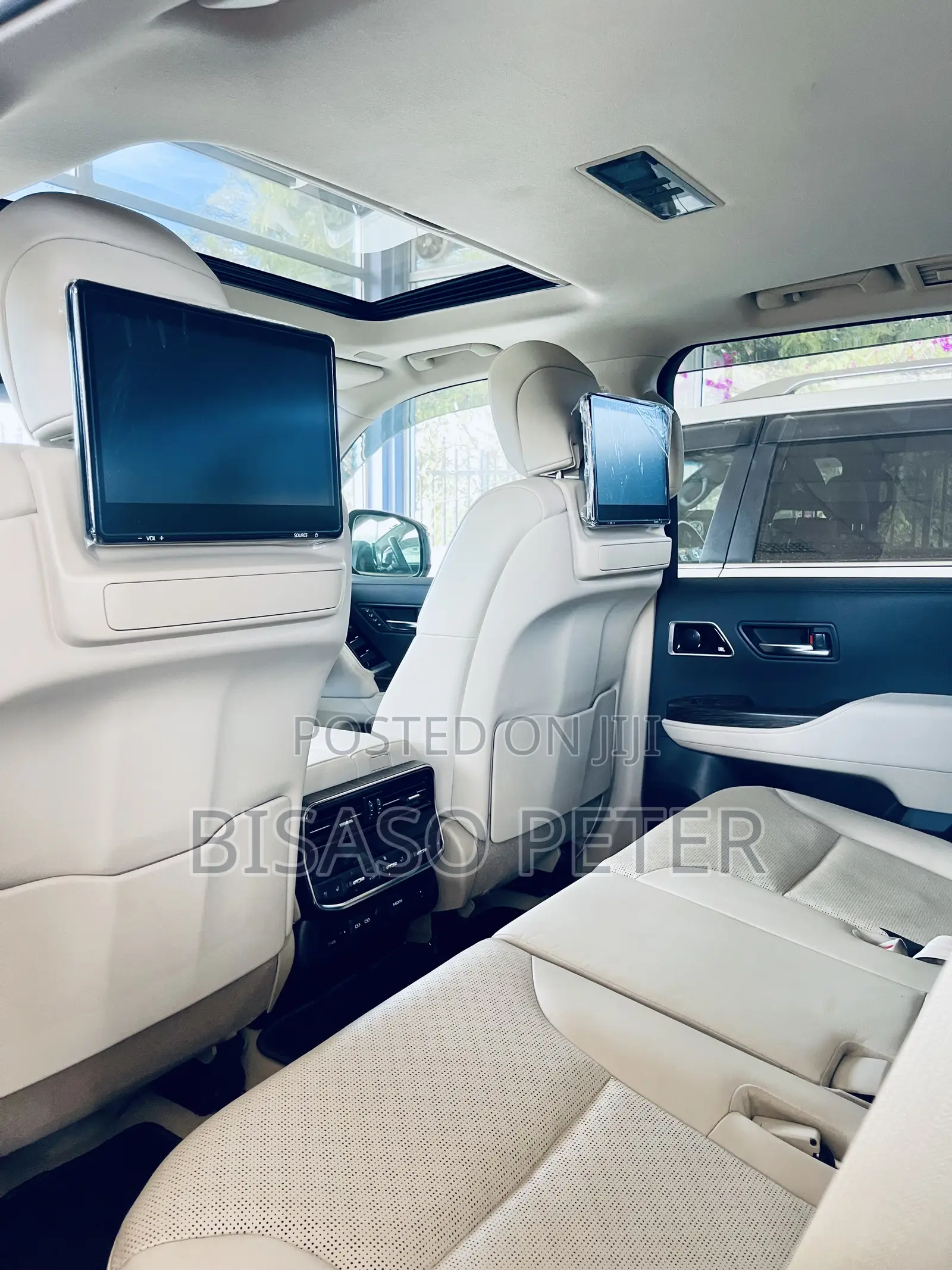 Toyota Land Cruiser J300 4.0 2022 White