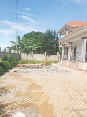Mini Flat in Kitende Sikiwunga, Division A for sale