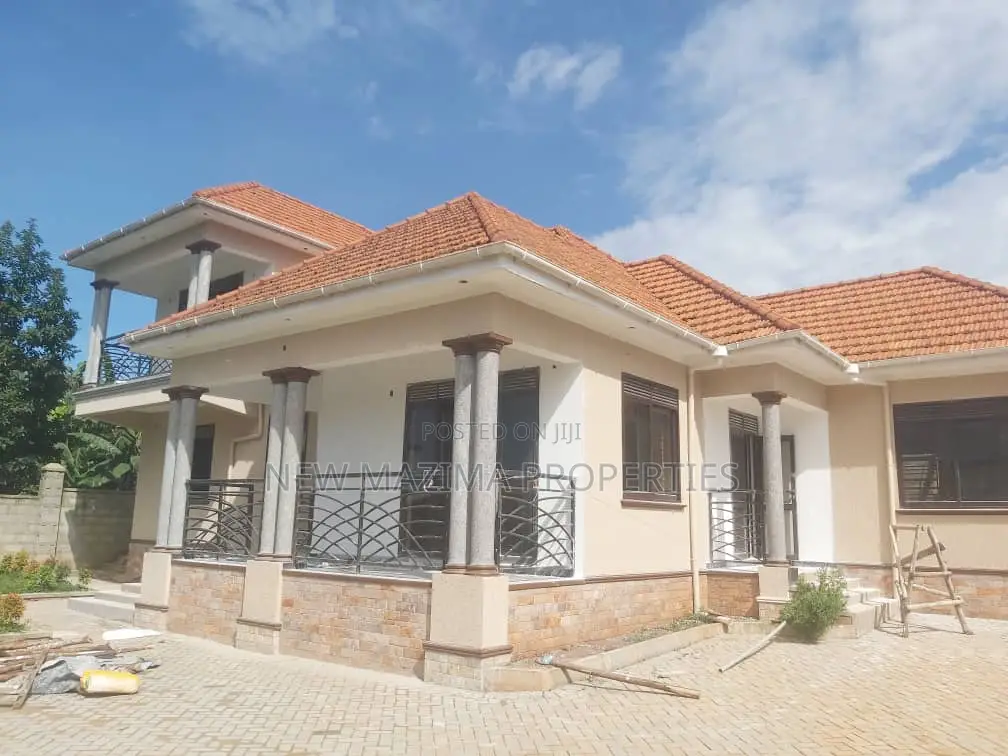 Mini Flat in Kitende Sikiwunga, Division A for sale