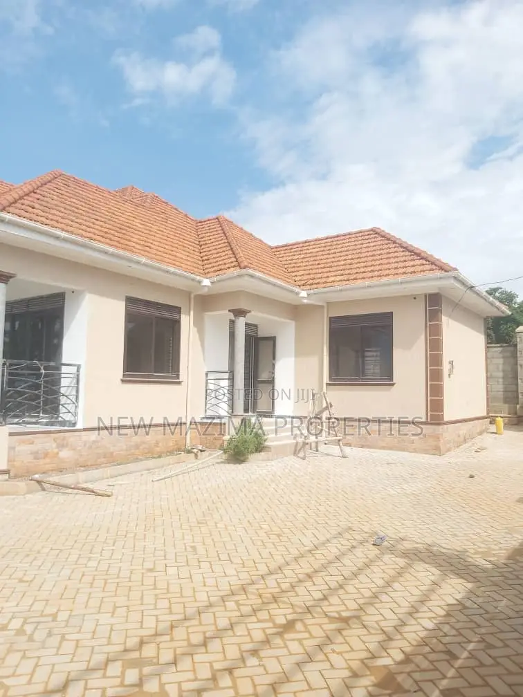 Mini Flat in Kitende Sikiwunga, Division A for sale