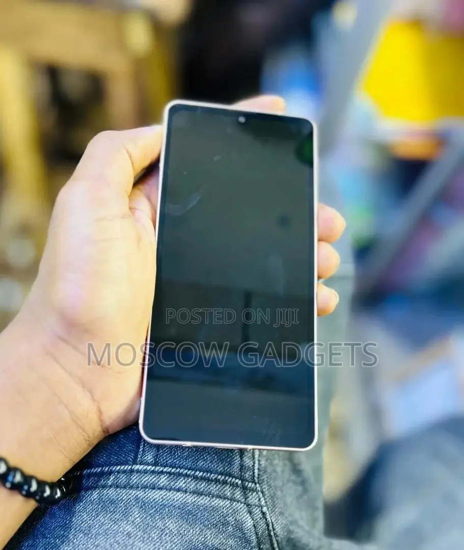 Sharp Aquos Sense6 64 GB Gold
