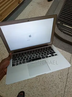 Laptop Apple MacBook Air 2012 4GB Intel Core I5 SSD 256GB