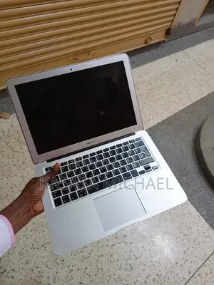 Laptop Apple MacBook Air 2012 4GB Intel Core I5 SSD 256GB