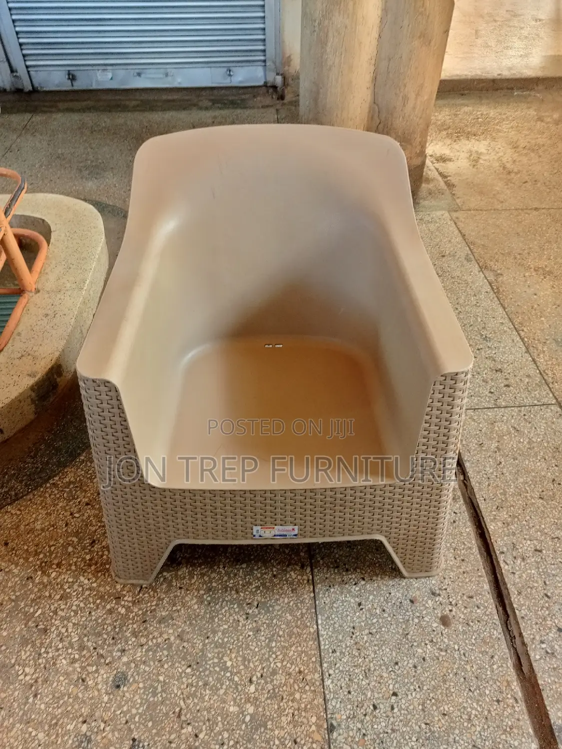 Plastic Bar and Restaurant Table