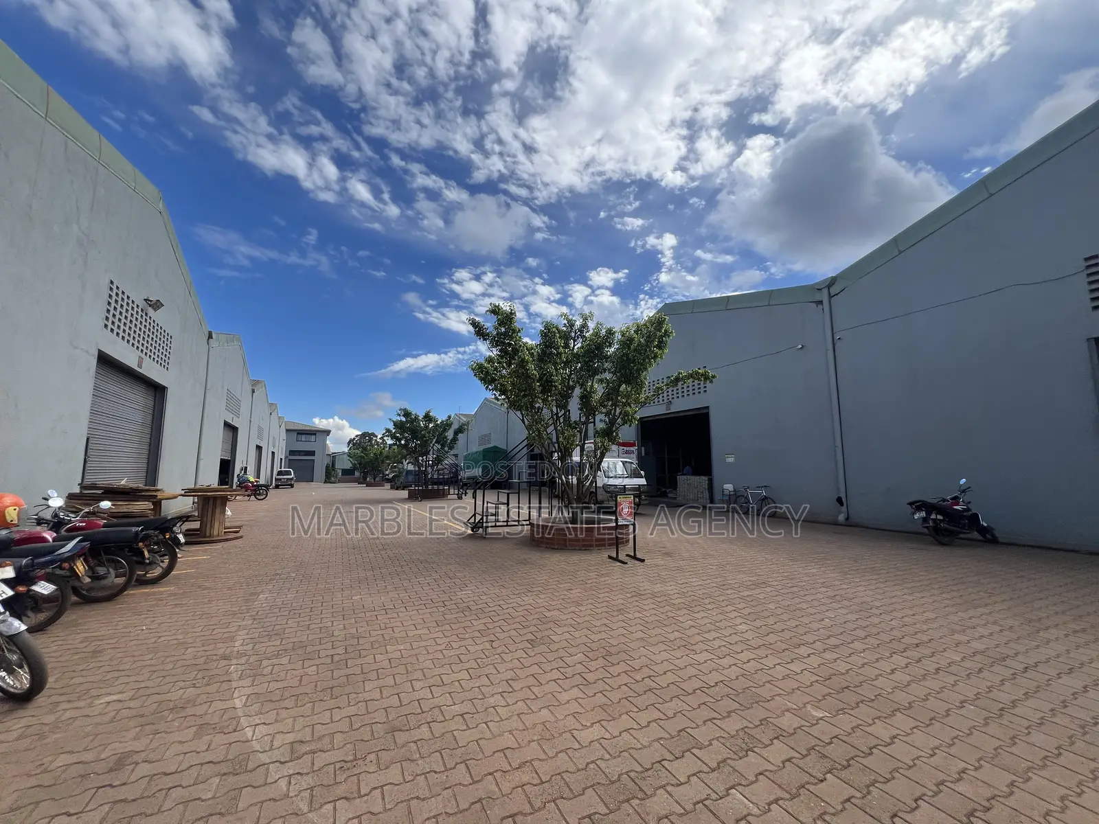 Ware House for Rent in Nalukolongo.
