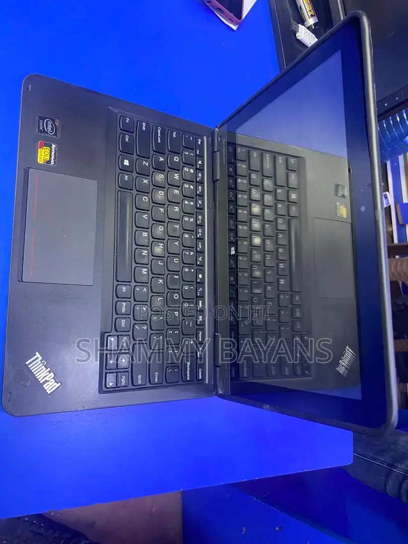 Laptop Lenovo Yoga 11e 4GB Intel Pentium HDD 500GB