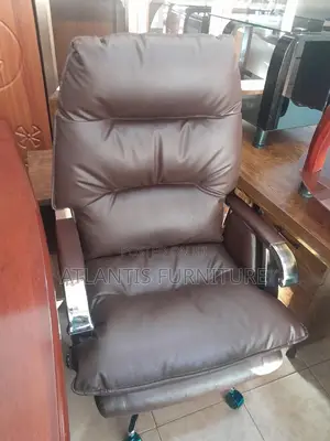 Brown Boss Executive Chair