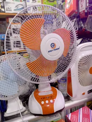 Rechargeable Table Fans With a Solar Panels