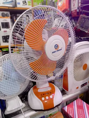 Rechargeable Table Fans With a Solar Panels