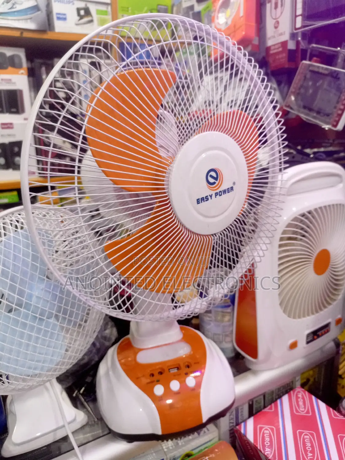 Reachable Table Fans
