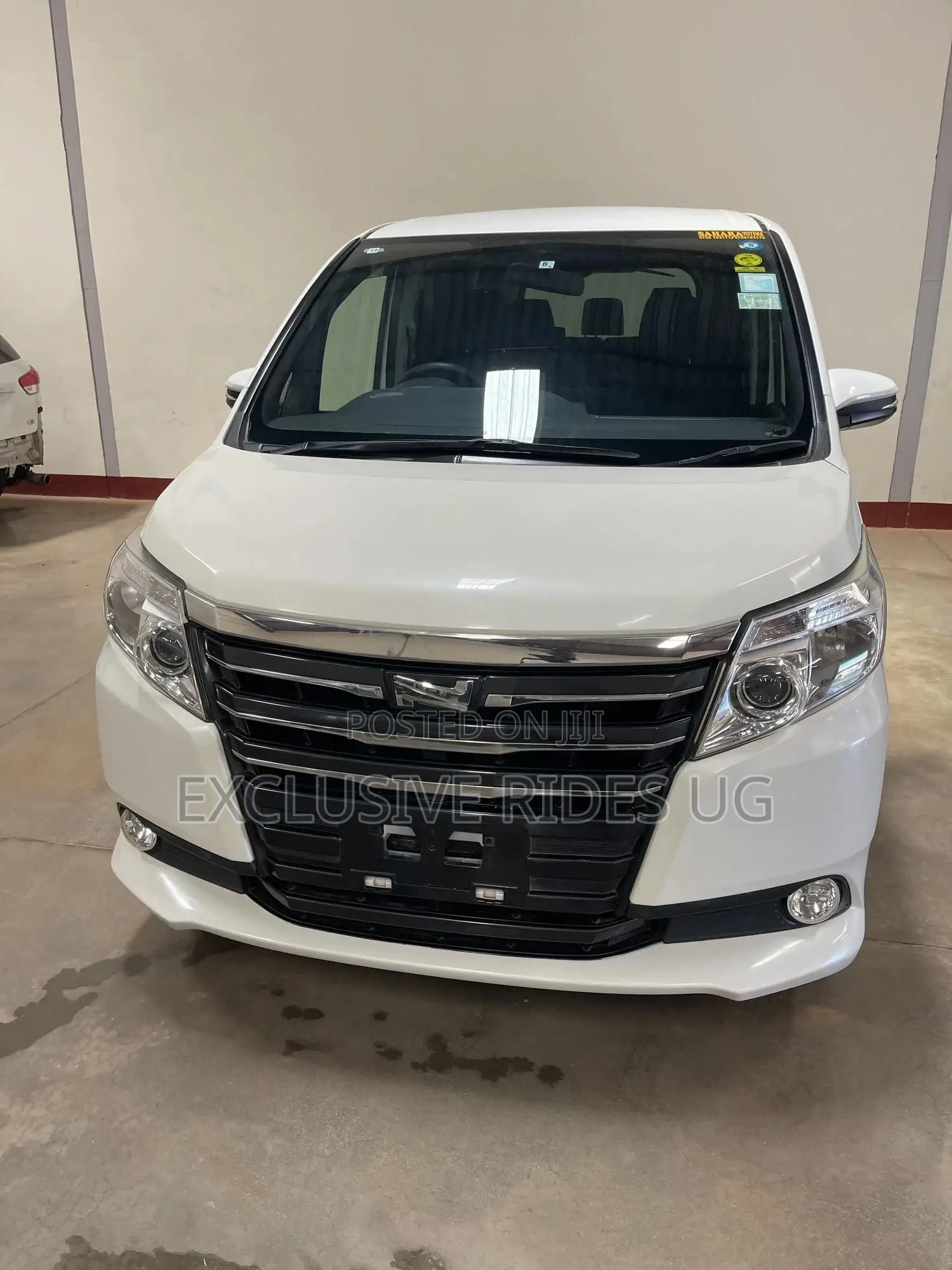 Toyota Noah 2015 White