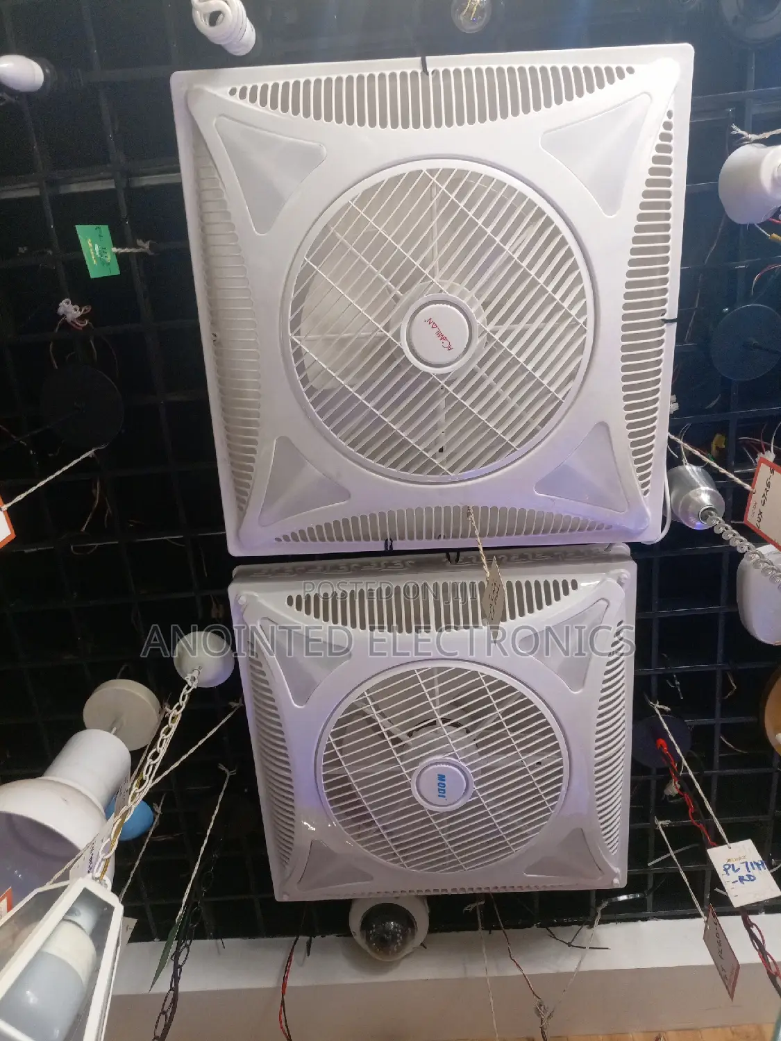 Ceiling Fan With a Light and Remote
