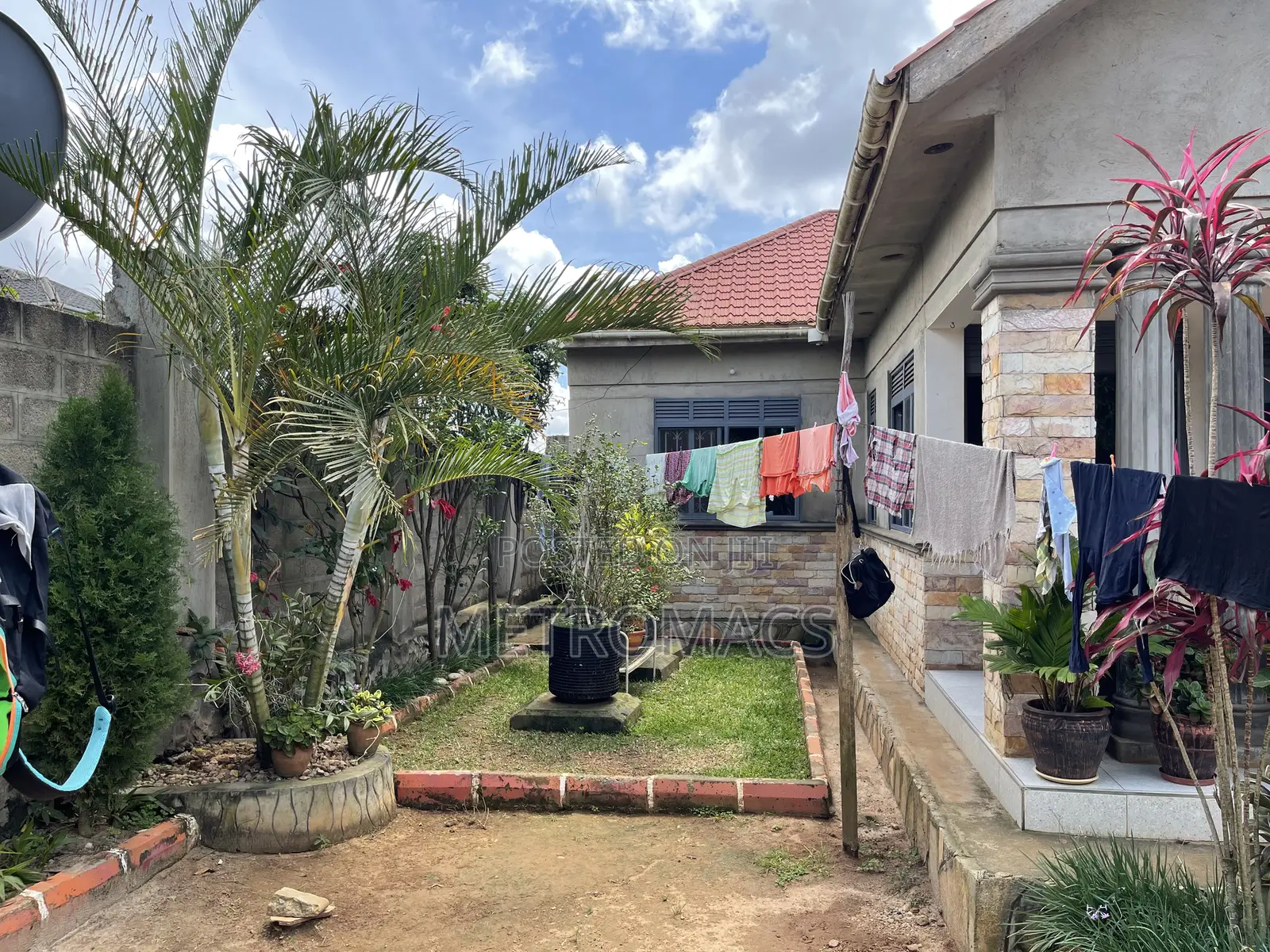 Furnished 3bdrm Bungalow in Jomayi, Division A for sale