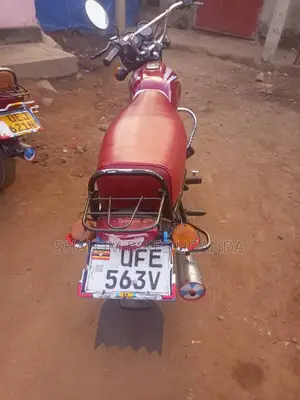 Bajaj Boxer 100 2023 Red
