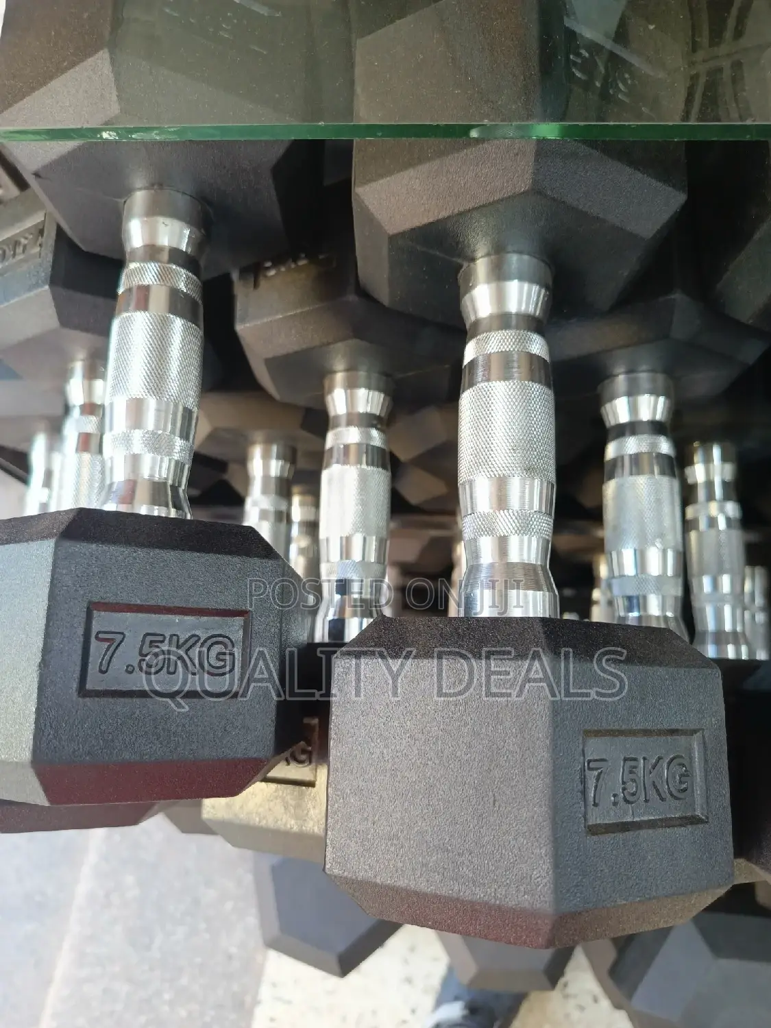 7.5kg 1pc Black Dumbbell